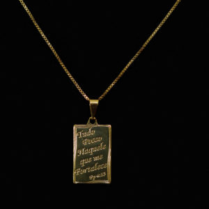 PINGENTE PLACA TUDO POSSO NAQUELE QUE ME FORTALECE -1X2CM