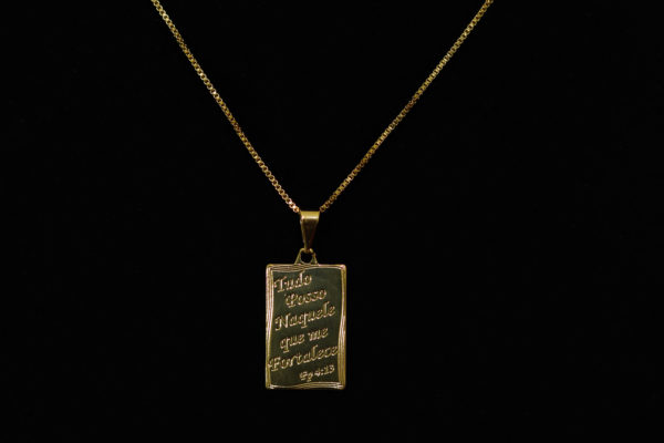 PINGENTE PLACA TUDO POSSO NAQUELE QUE ME FORTALECE -1X2CM