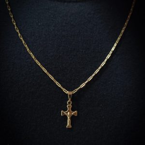 PINGENTE CRUCIFIXO CHAPA - 1X1,5CM