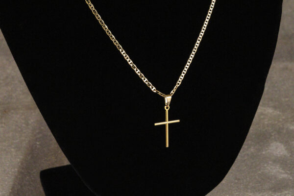 CONJUNTO PIESTRINE + PINGENTE CRUZ