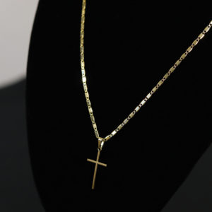CONJUNTO PIESTRINE PREMIUM + PINGENTE CRUZ PALITO